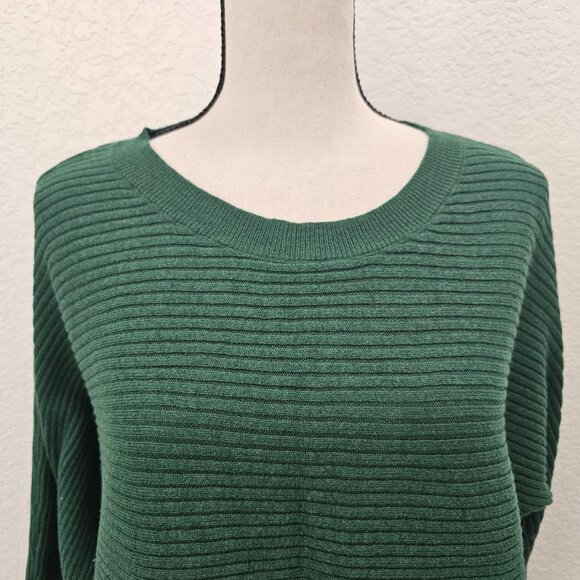 Beautiful Green Sweater from Pink Clover (Stitch Fix) - Picture 7 of 7